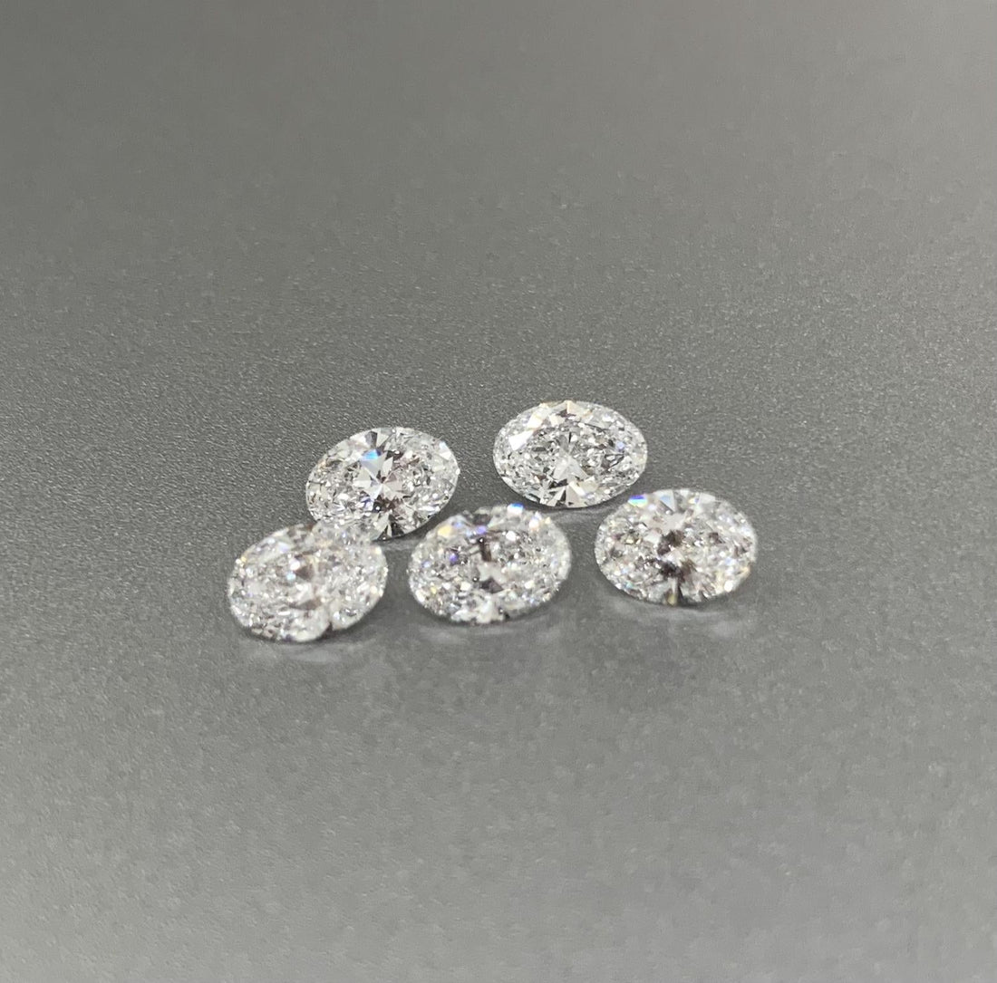 Dossier Brilliance: Set of 5 Exquisite Oval Diamonds - Lab diamona