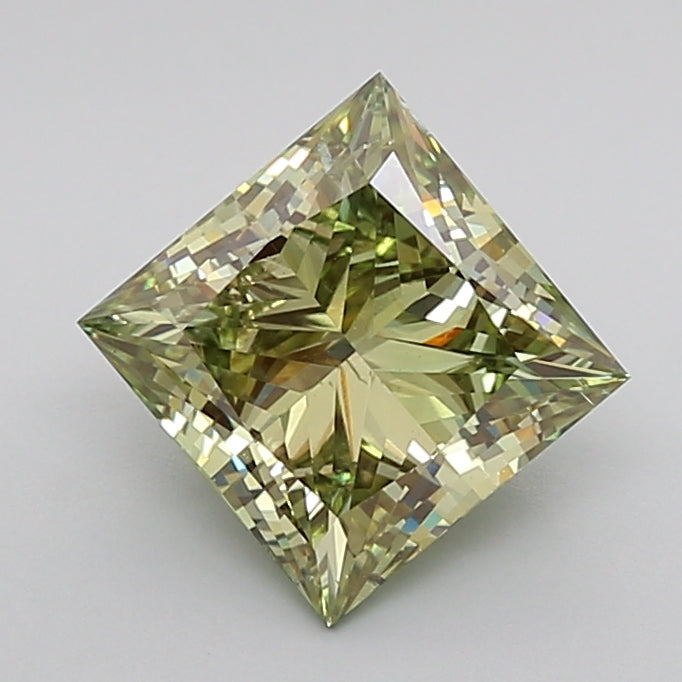 Green Color Princess Cut Diamond. - Lab diamona