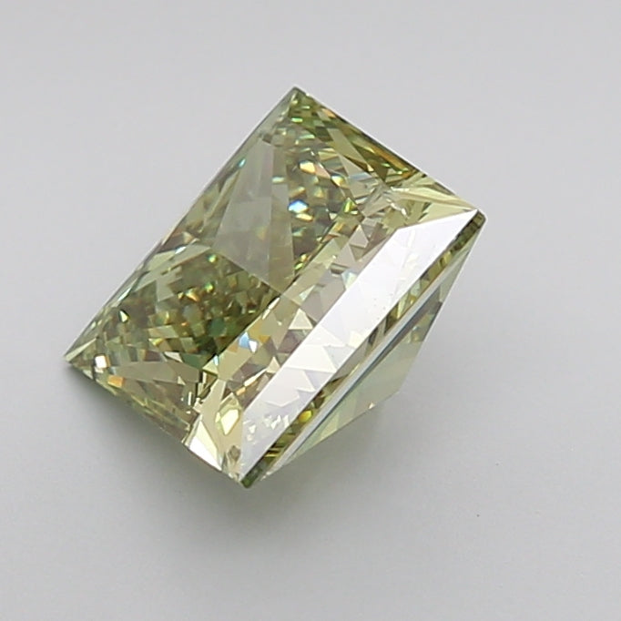 Green Color Princess Cut Diamond. - Lab diamona