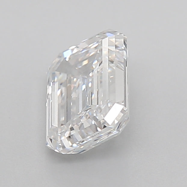 Emerald cut diamond. - Lab diamona