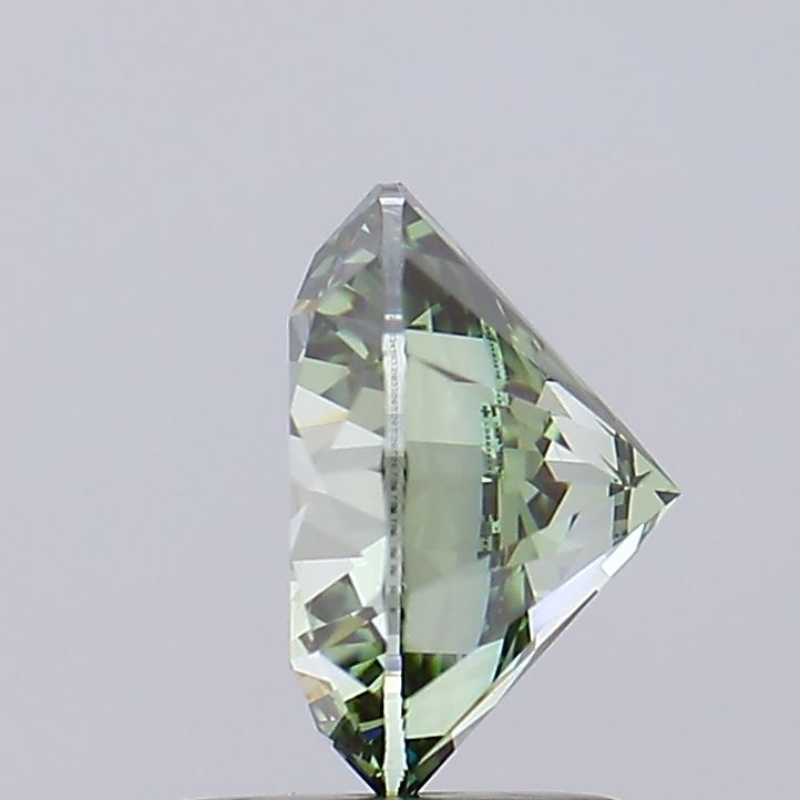 Green Color Round Cut Diamond. - Lab diamona