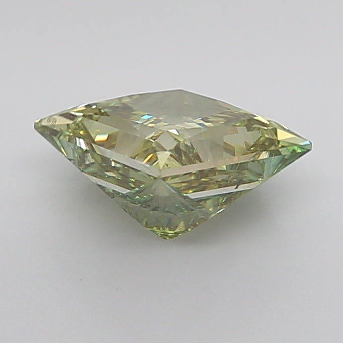 Green Color Princess Cut Diamond. - Lab diamona