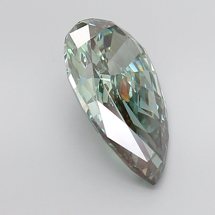 Green Color Pear Cut Diamond. - Lab diamona