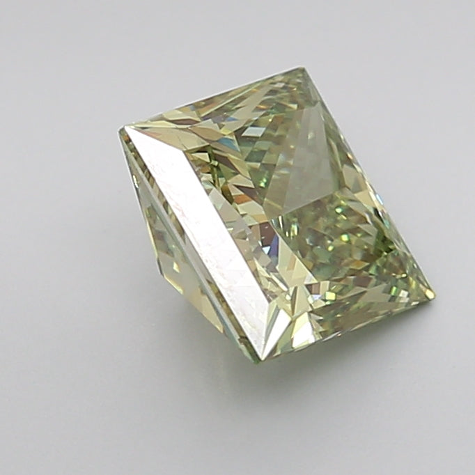 Green Color Princess Cut Diamond. - Lab diamona